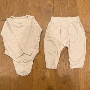 Banana Republic Baby Neutral Taupe Long-Sleeve Bodysuit